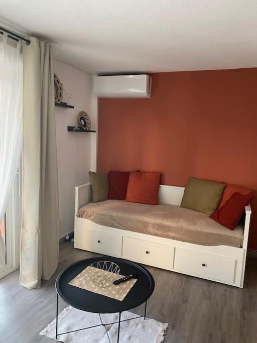 Apartament Appt 2 Pieces Port Frejus - Mega Terrasse + Garage Zewnętrze zdjęcie