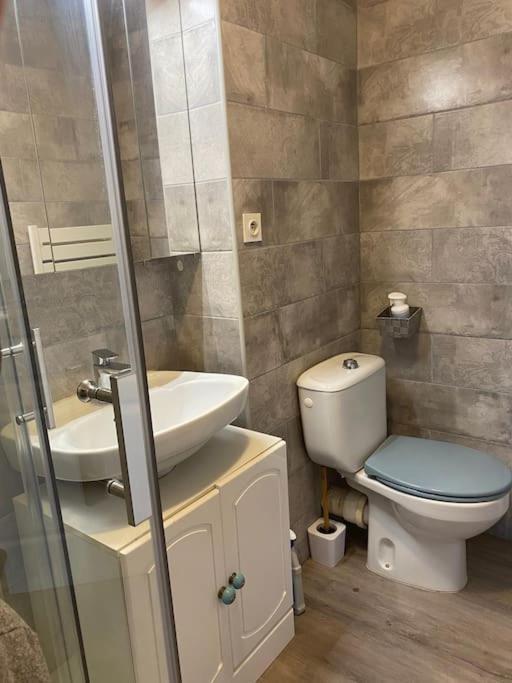 Apartament Appt 2 Pieces Port Frejus - Mega Terrasse + Garage Zewnętrze zdjęcie